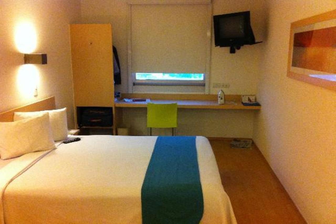 วัน ซีดี เด เม็กซิโก ปาตริโอติสโม Hotel เม็กซิโกซิตี้ ภายนอก รูปภาพ