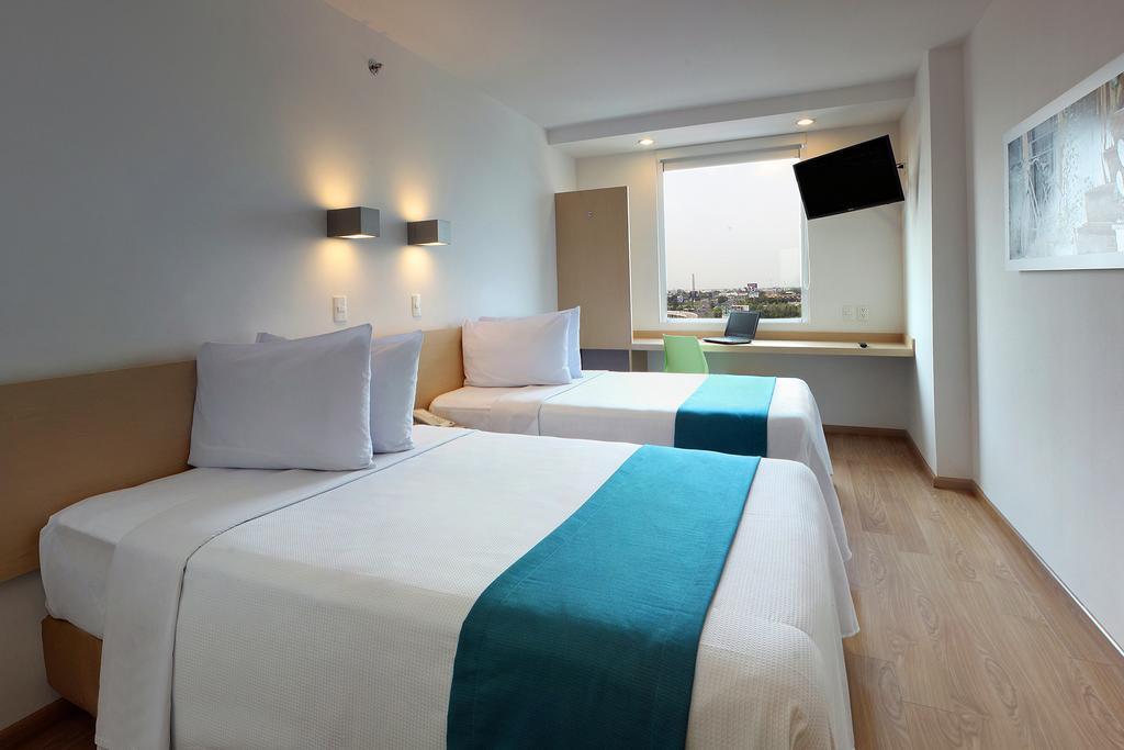 วัน ซีดี เด เม็กซิโก ปาตริโอติสโม Hotel เม็กซิโกซิตี้ ภายนอก รูปภาพ